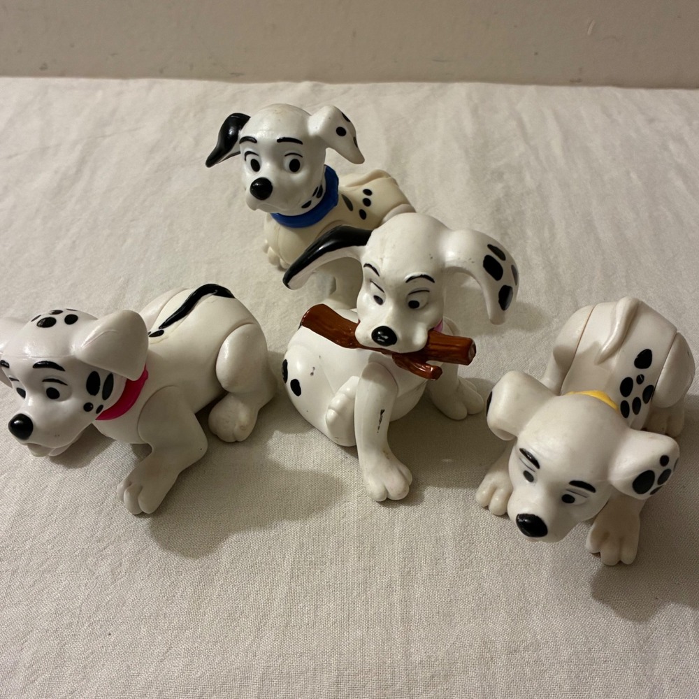 Disney 101‎ Dalmatians Puppy Toy Figures Set of 4 Articulated Spotted Dogs VTG